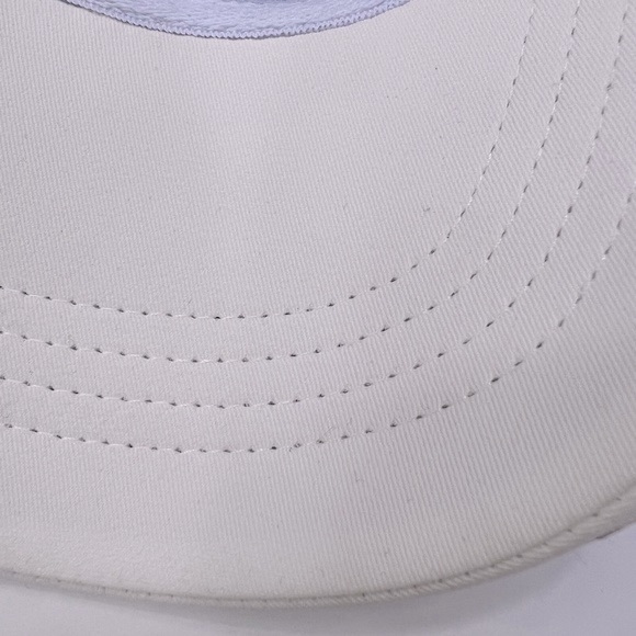 TOMMY BAHAMA CAP HAT, FRONT IS WHITE BACK IS GREY MESH & LOGO ADJ. STRAP, UNISEX - Picture 11 of 15